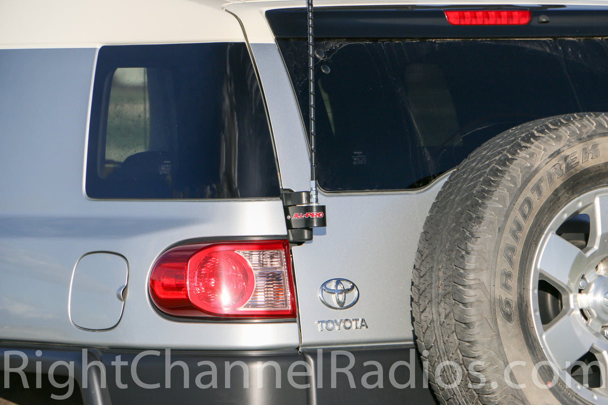 FJ Cruiser Bandi CB Antenna Mount Installed